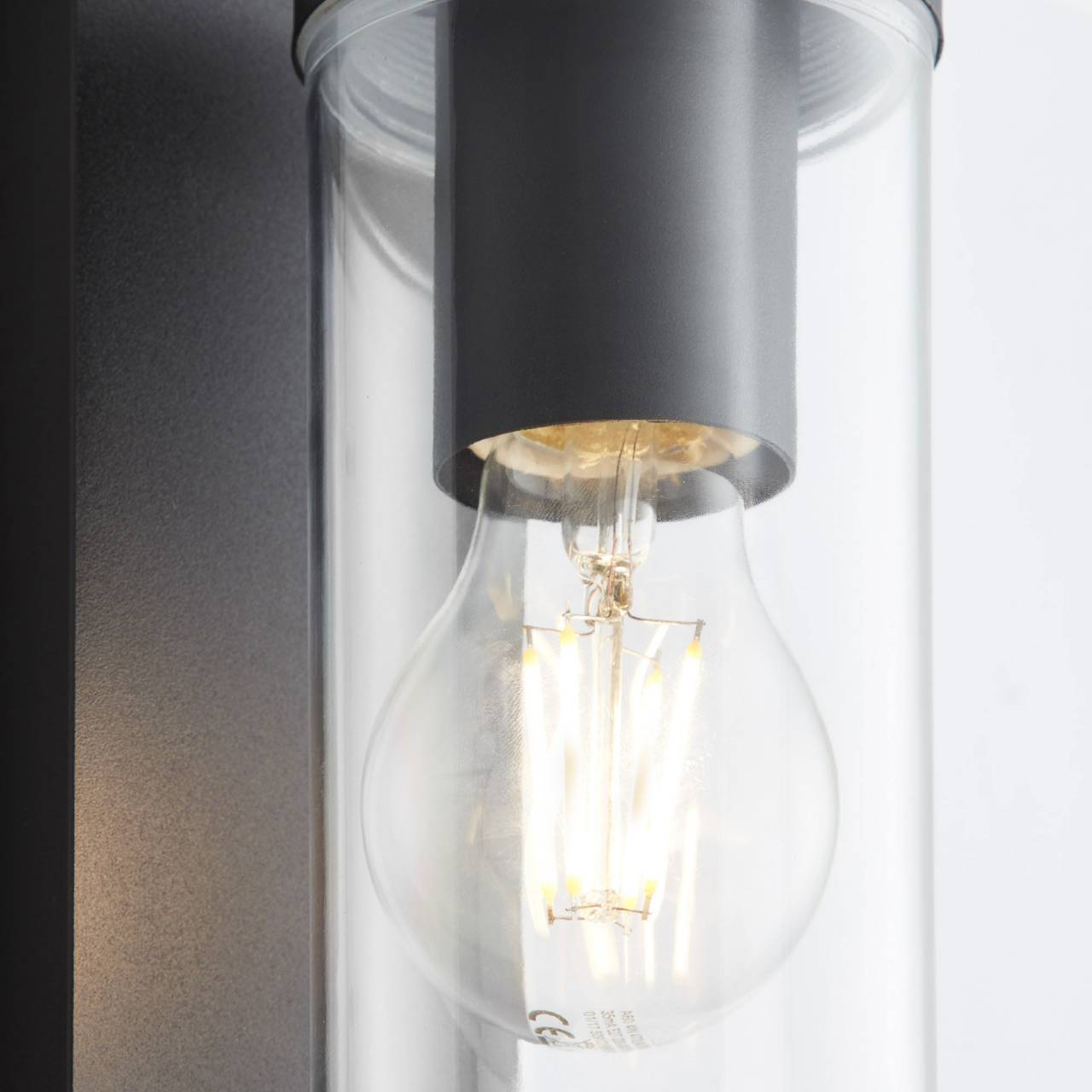 BRILLIANT Lampe Aosta Außenwandleuchte hängend schwarz matt | 1x A60, E27, 25W, geeignet für Normallampen (nicht enthalten) | IP-Schutzart: 44 - spritzwassergeschützt