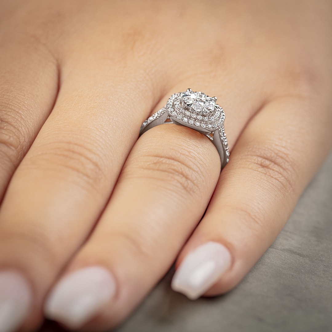 1.00 Karat Diamanten Halo Damenring 750/18 K Weissgold