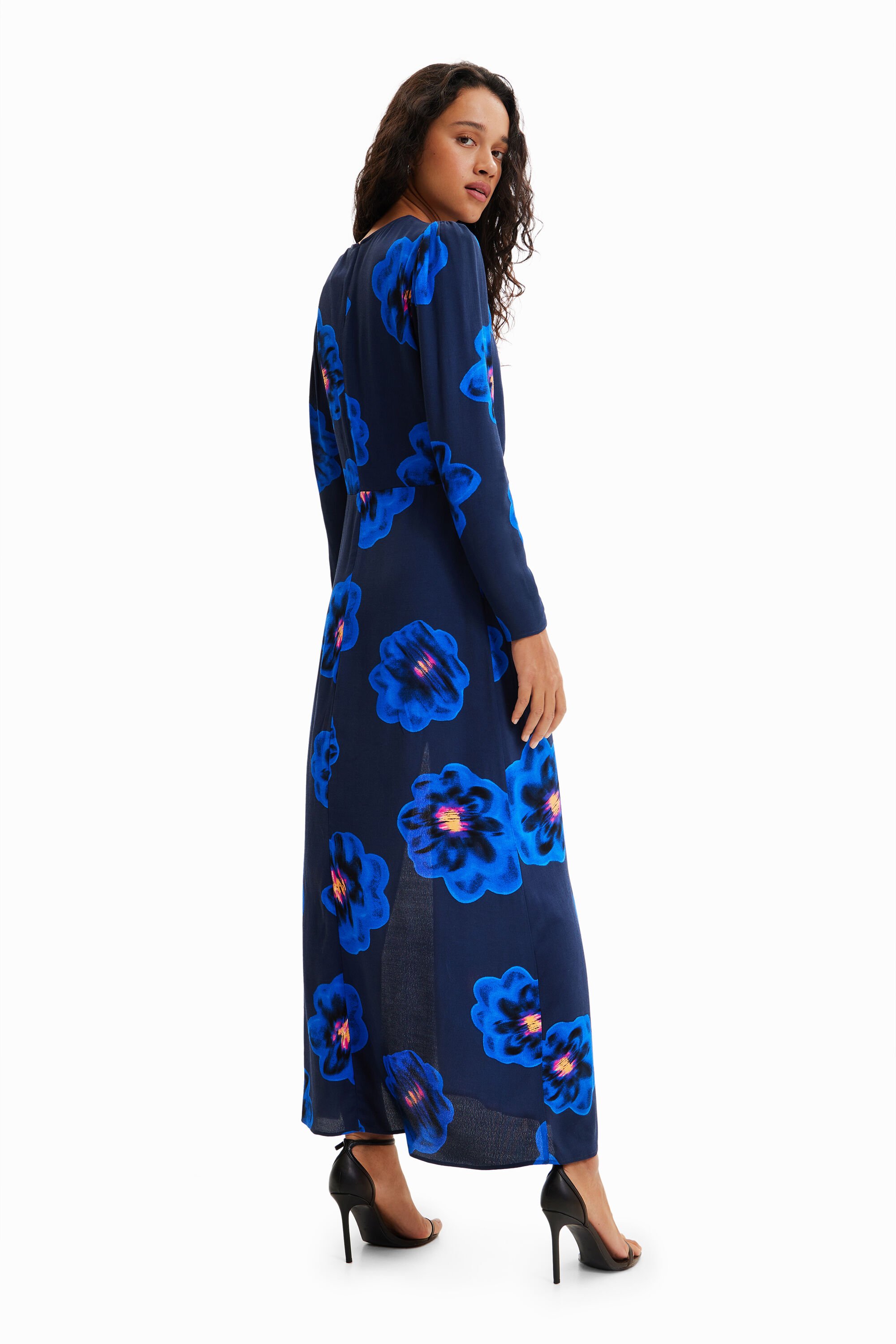 Robe longue ouverture fleurs