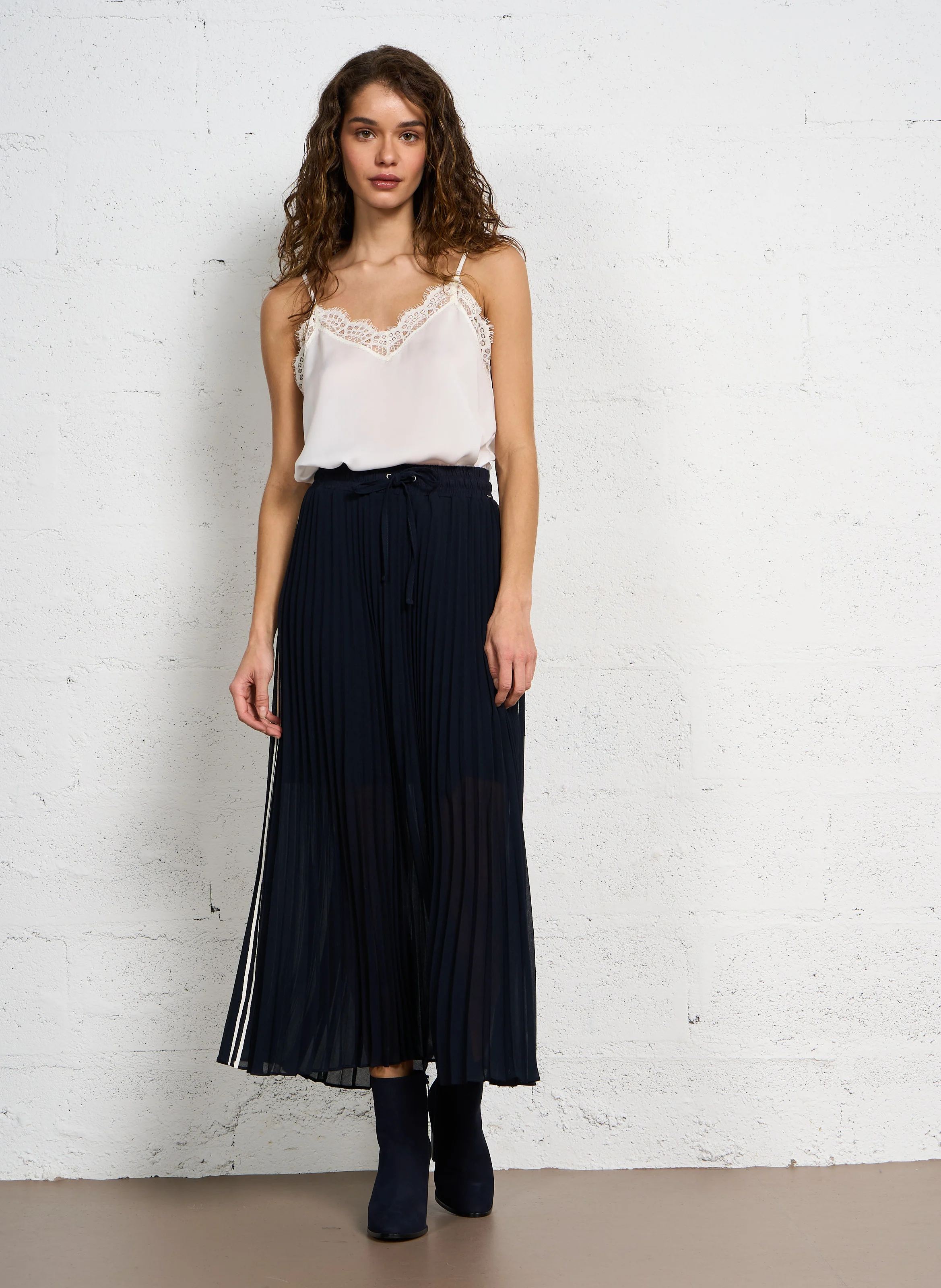 Jupe midi plissée en crêpe | Bleu