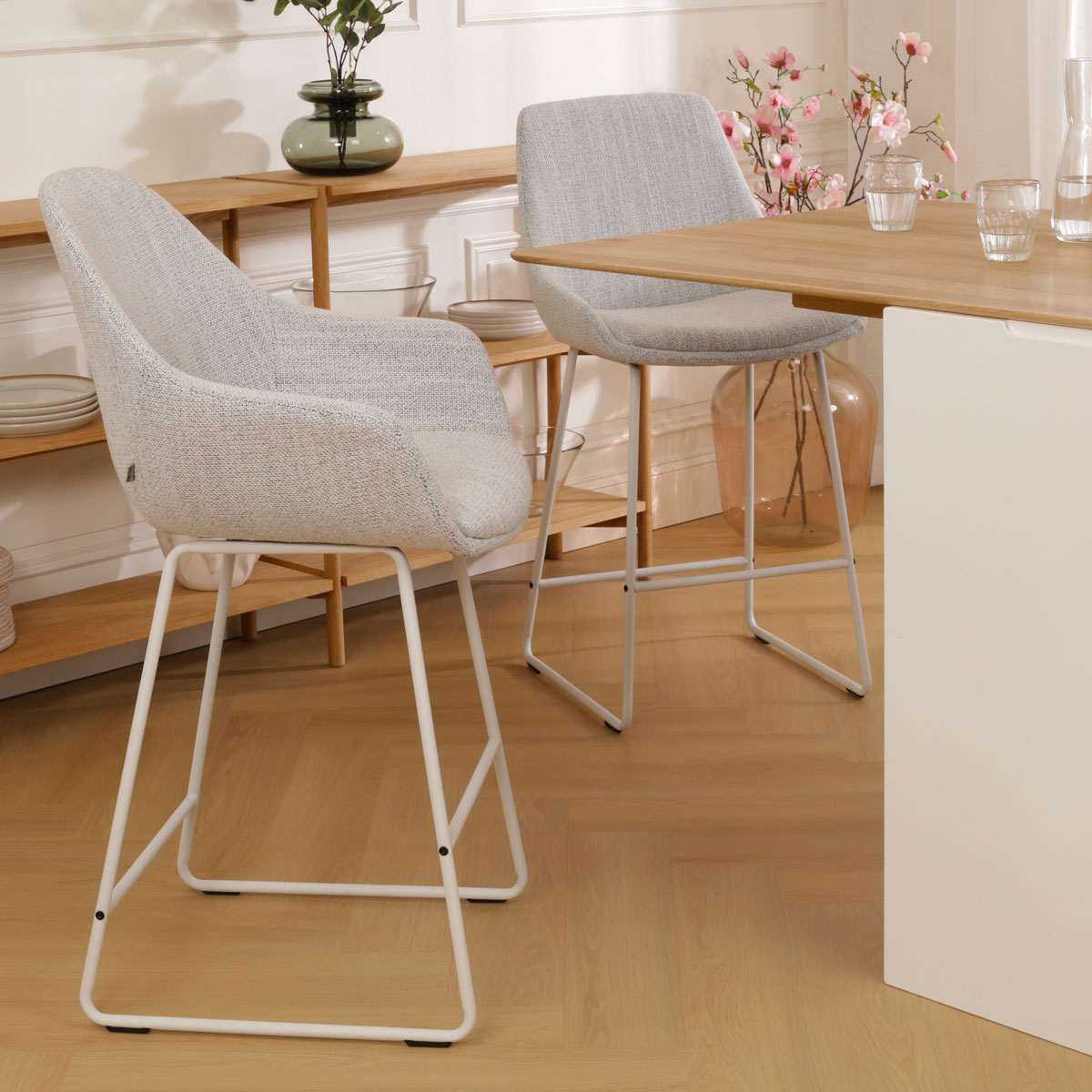 Barkruk Nino-Mae grijs beige gemêleerd wit onderstel 65 cm
