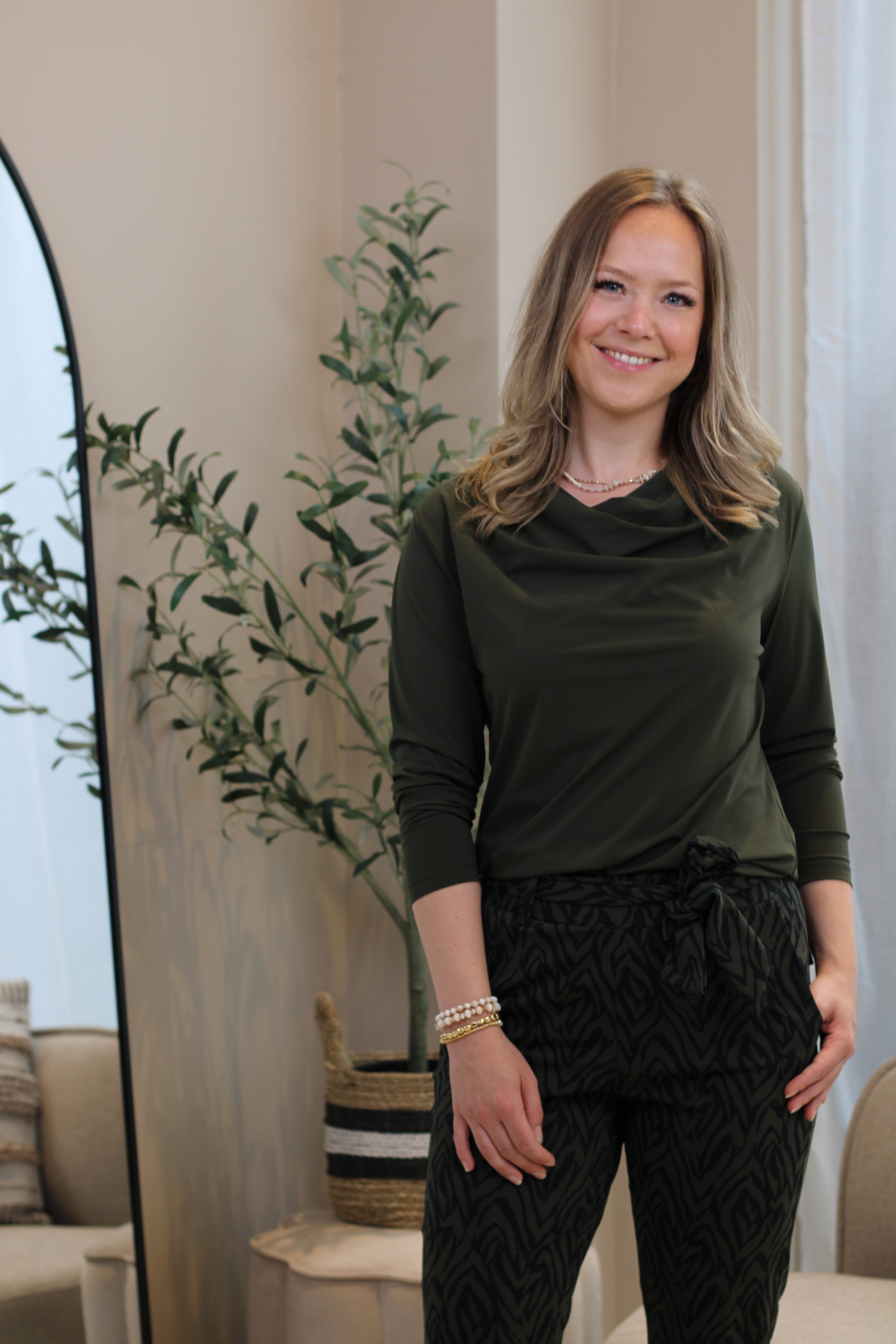 Zoso - Fenna Travel Longsleeve Top - Army