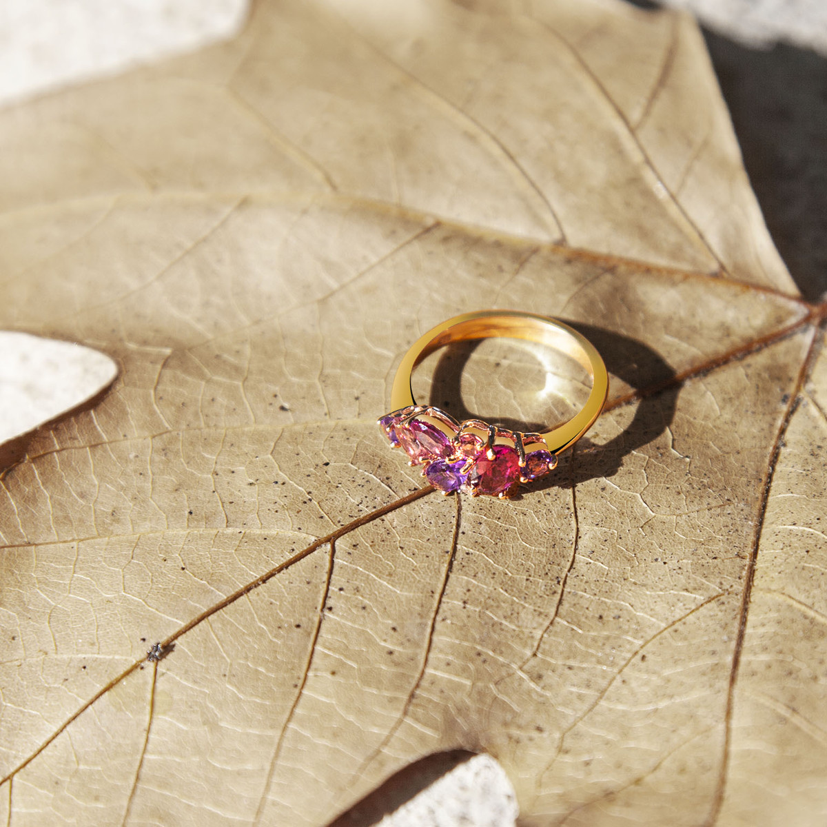 Bague or 375 rose pierres fines et diamant