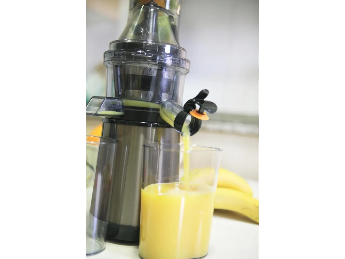 BLACK DECKER slow juicer BXJE200E 200W
