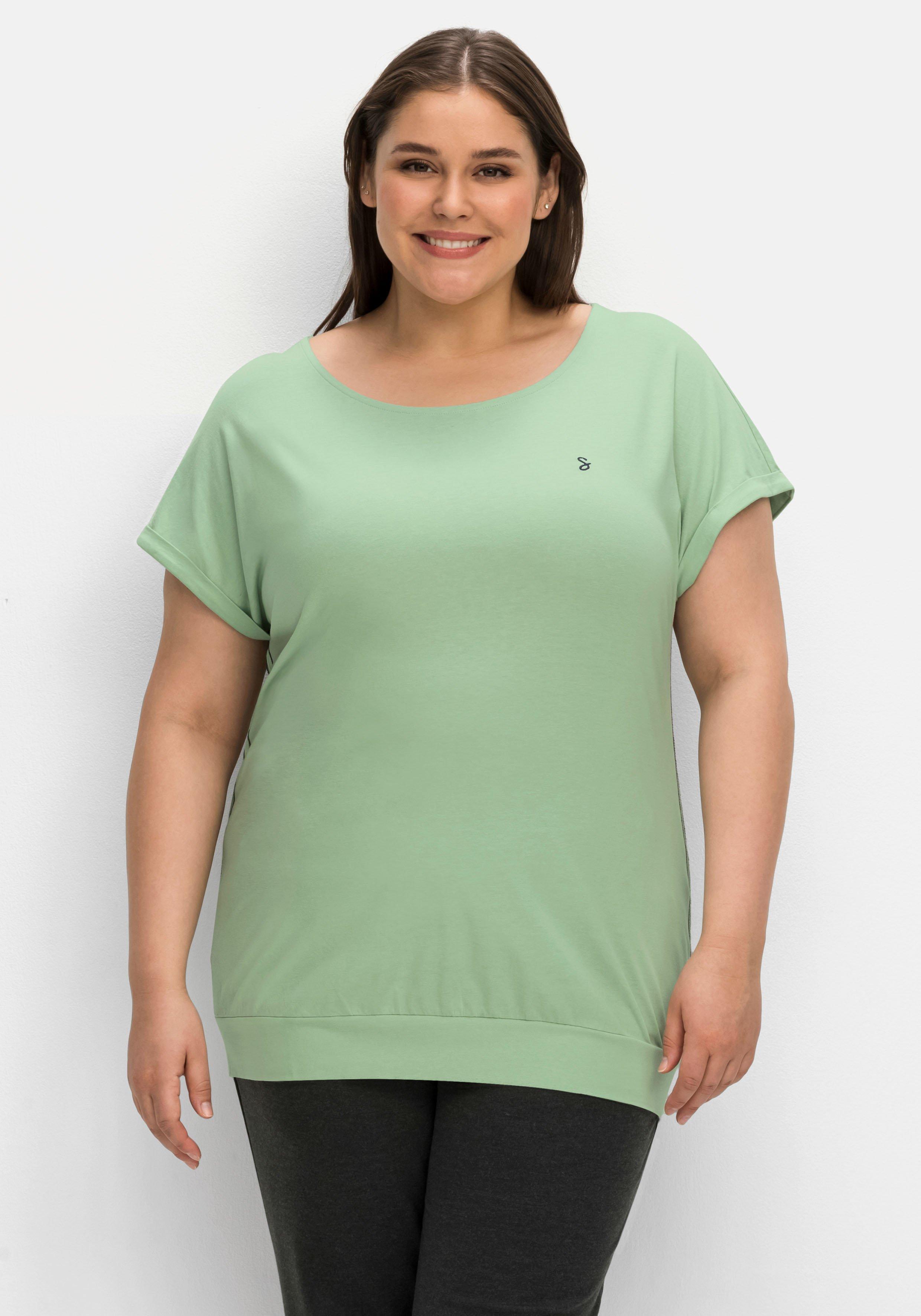 Relaxshirt mit Bruststickerei und Saumbündchen
