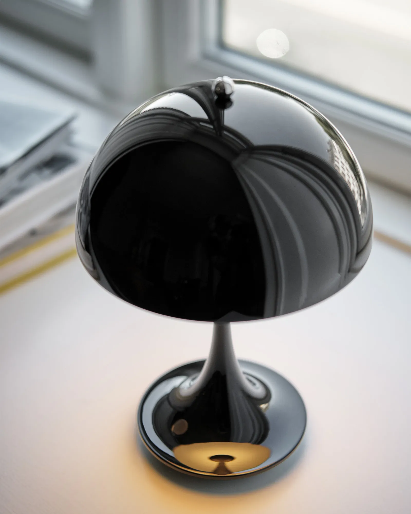 Louis Poulsen Panthella 160 Portable Lamp - Universal Plug