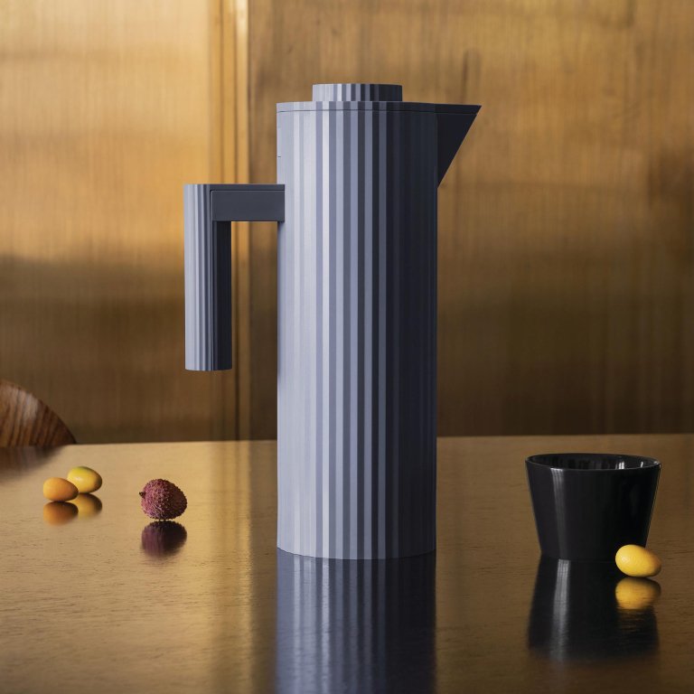 Alessi Plissé thermoskan zwart