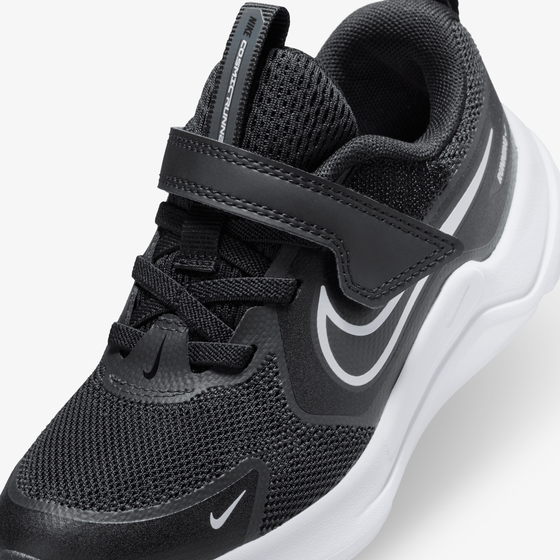 Nike Cosmic Runner Kinder Sneaker Low schwarz