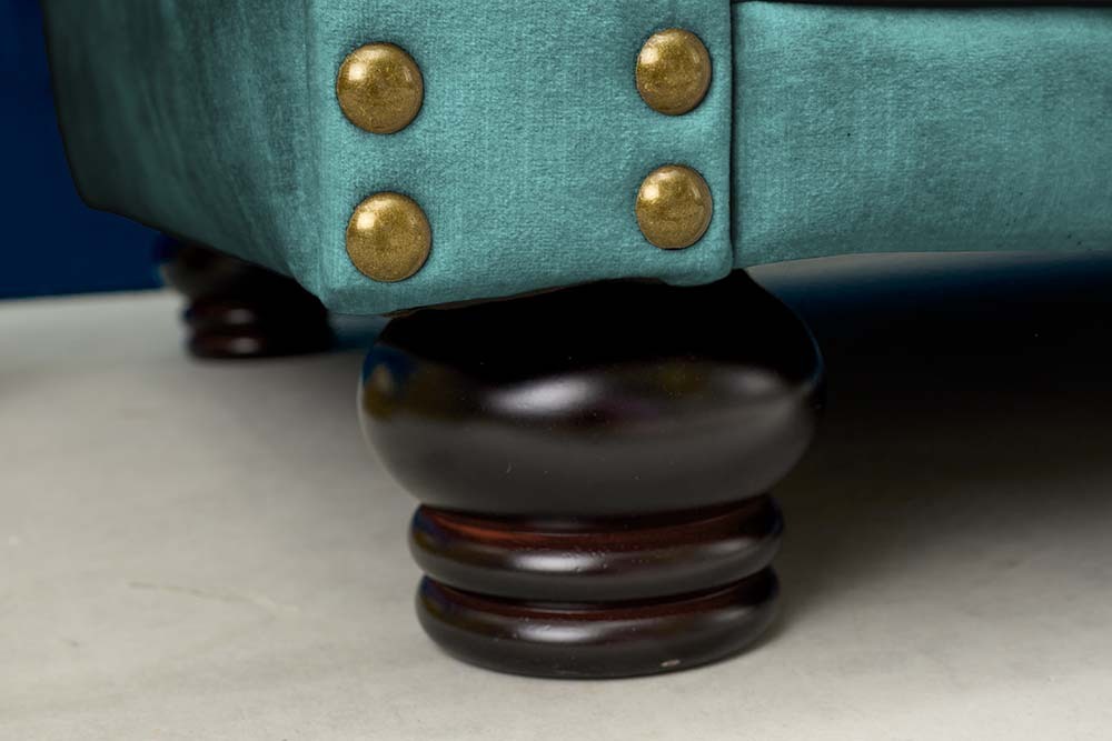Barocker Sessel CHESTERFIELD petrol Samt Federkern goldene Nieten mit Knopfheftung