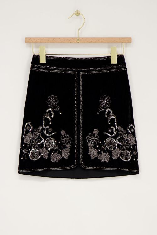 Zwart velvet rok met zilverkleurige embroidery