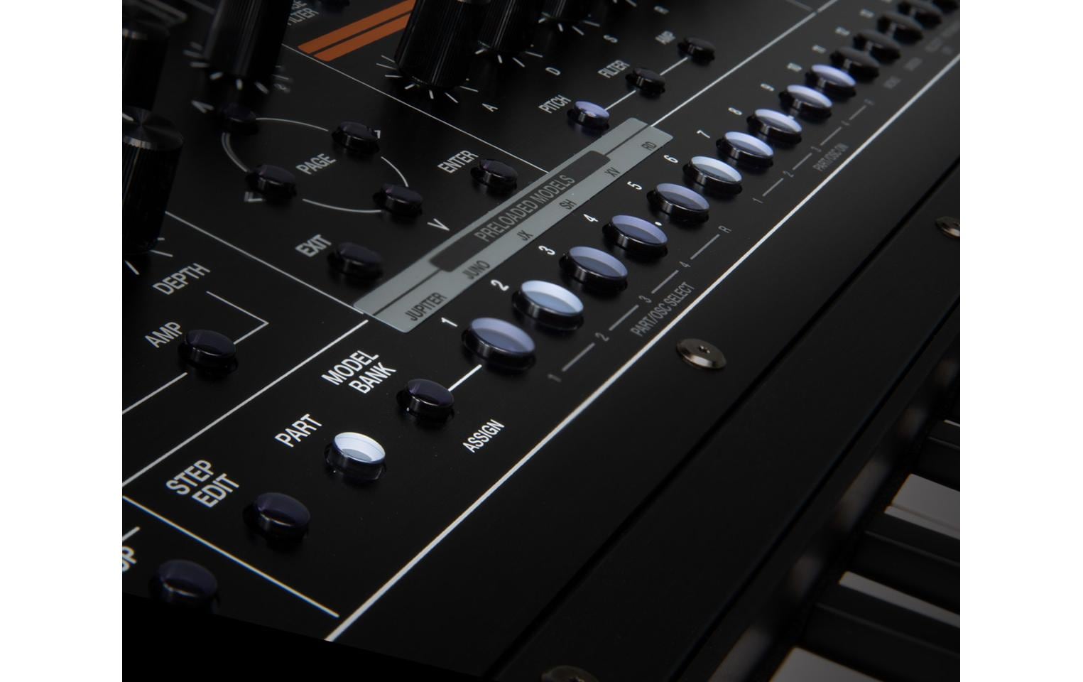Synthesizer JUPITER-XM<br>Digitaler Synthesizer