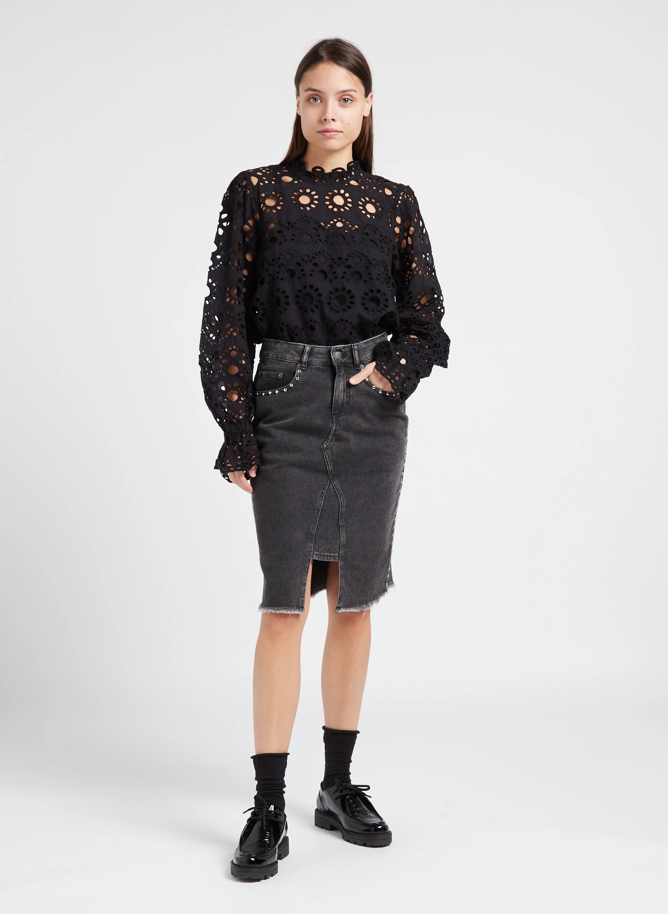 BRADIE - Top droit col montant en coton biologique | Noir