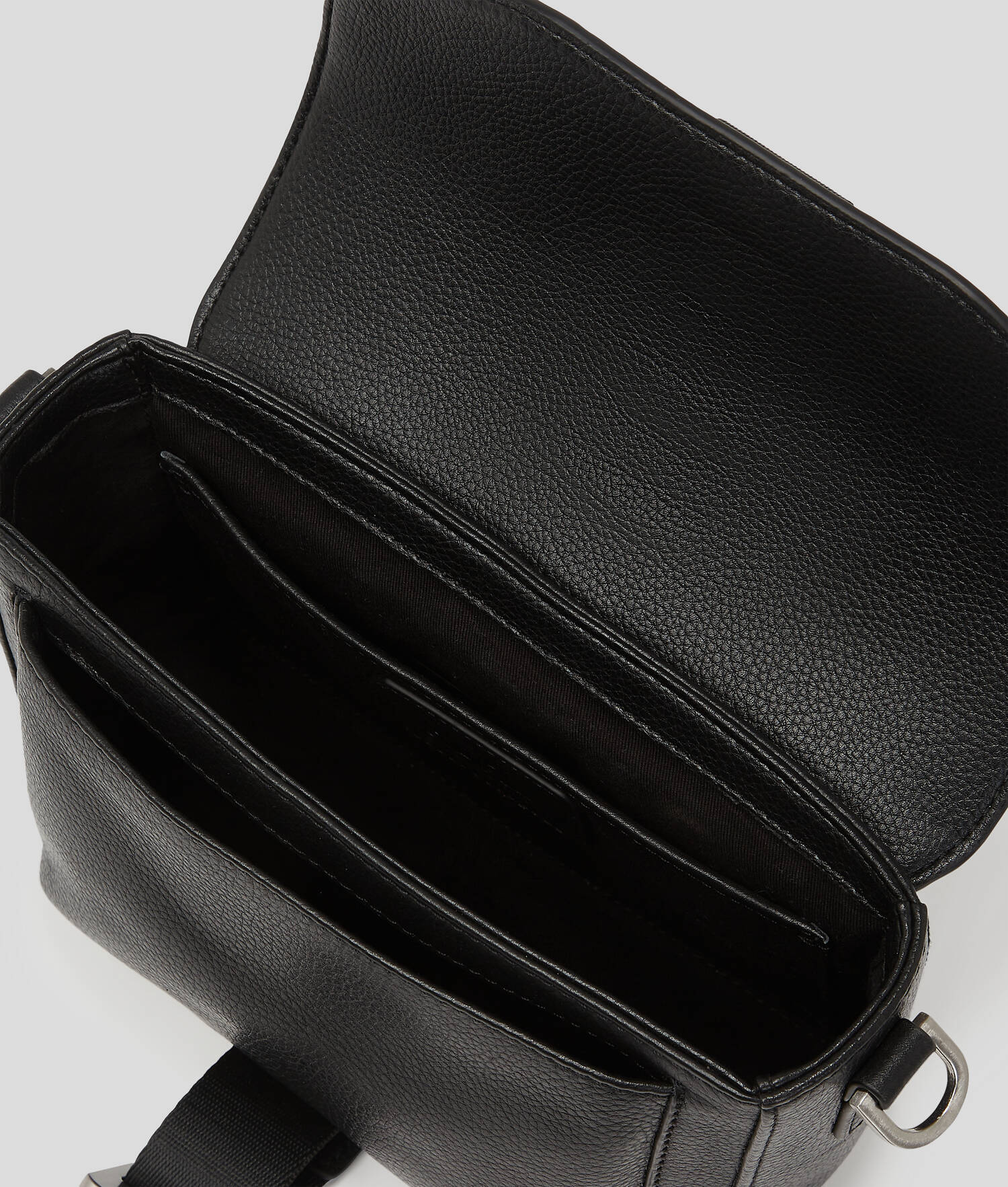 SAC BANDOULIÈRE EN CUIR GRAINÉ