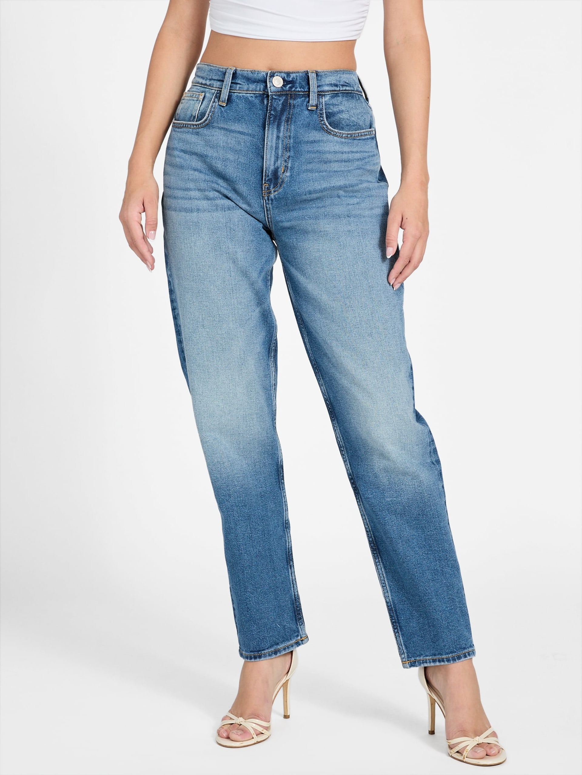 Calça jeans nova para mamãe