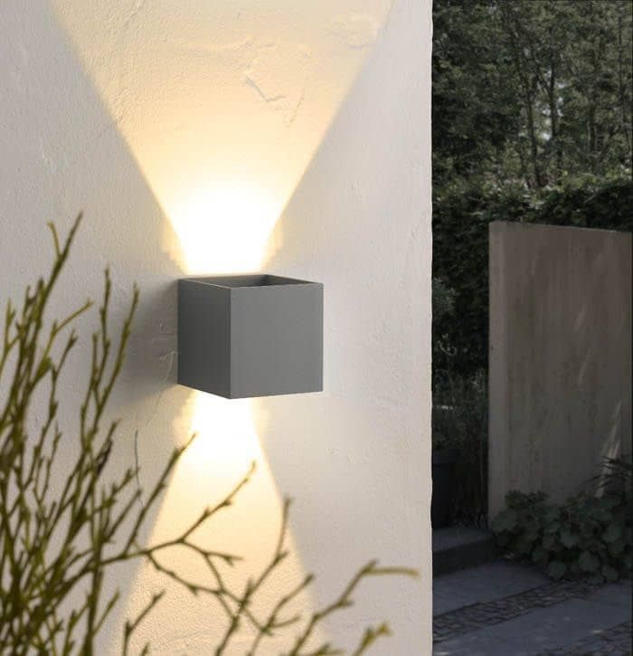LED-Außenwandleuchte