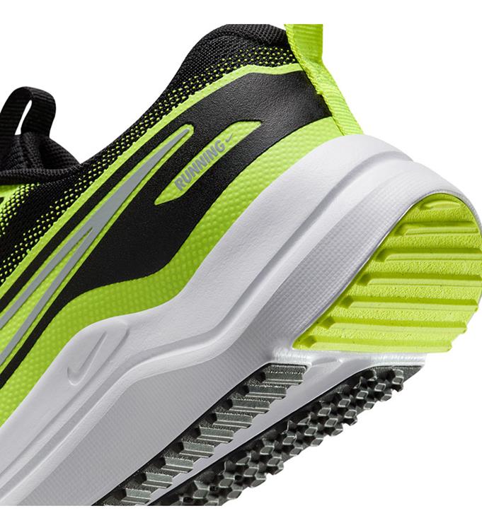 Nike Mystic Fly Big Kids Shoe BLACK-WOLF-GREY-VOLT