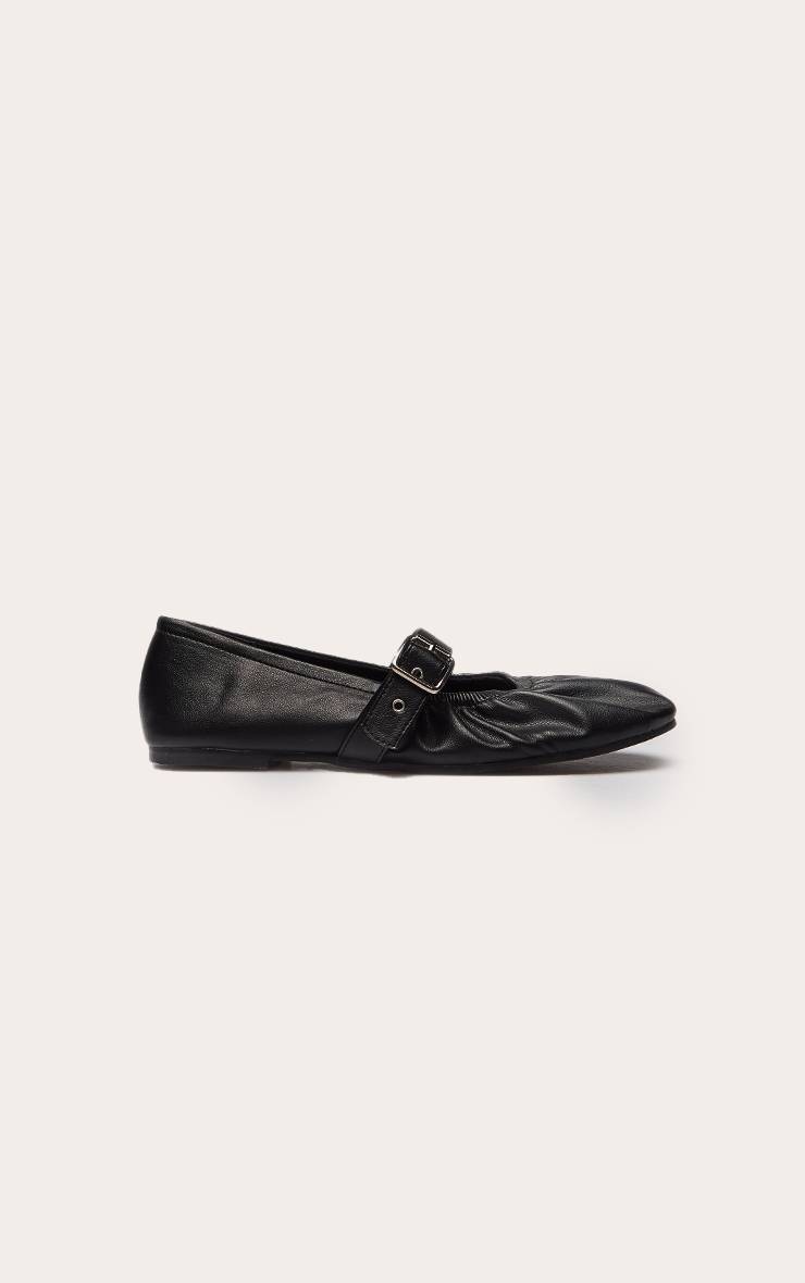 Noir Ballerine En Synthétiquecuir Froncée Avec Détail Boucle