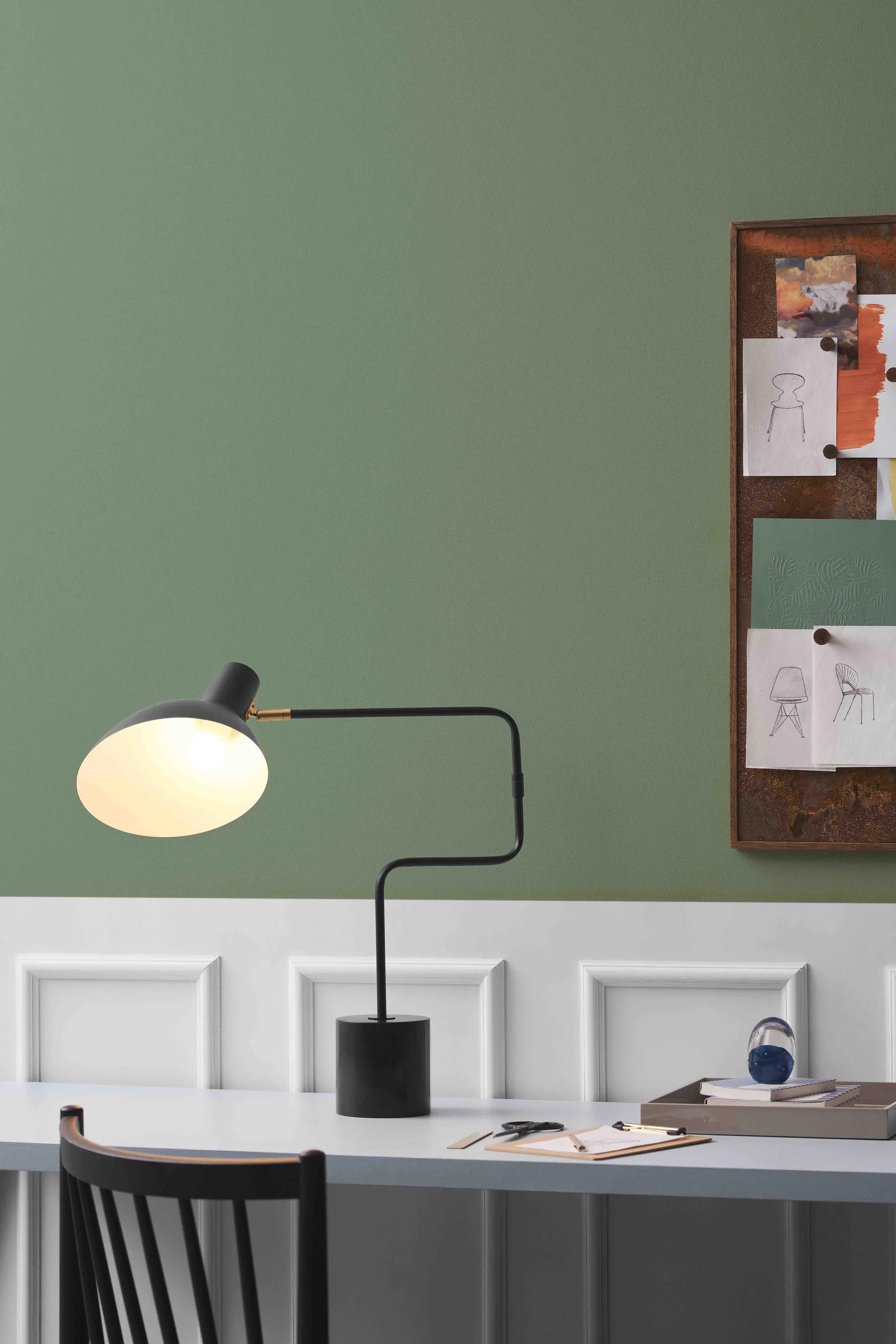 Halo Design Metropole Deluxe Bordlampe