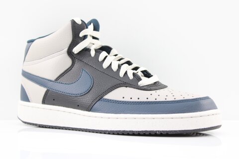 Nike Sneaker