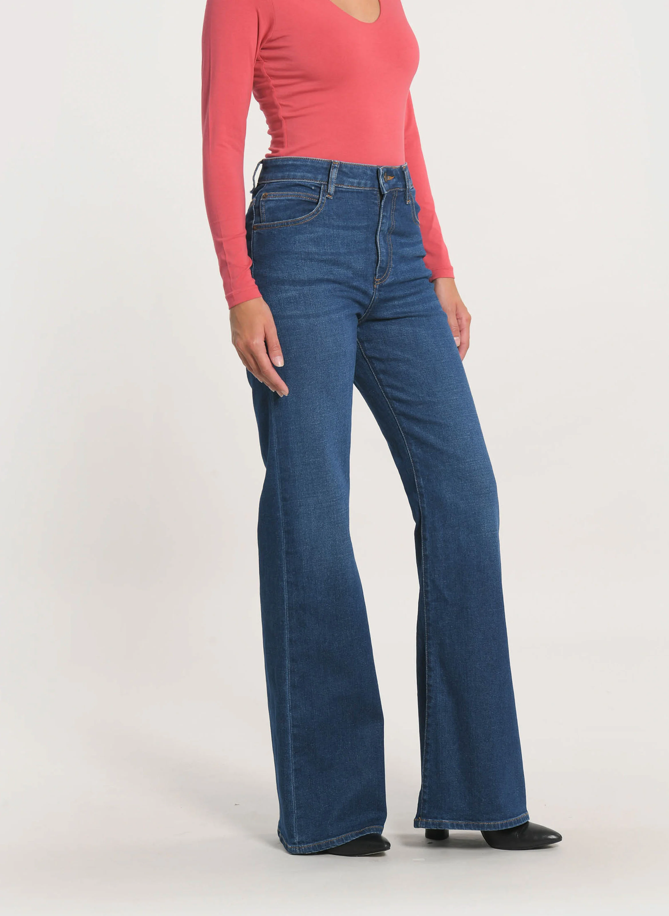 ANGELE - Jean flare en coton mélangé | Bleu