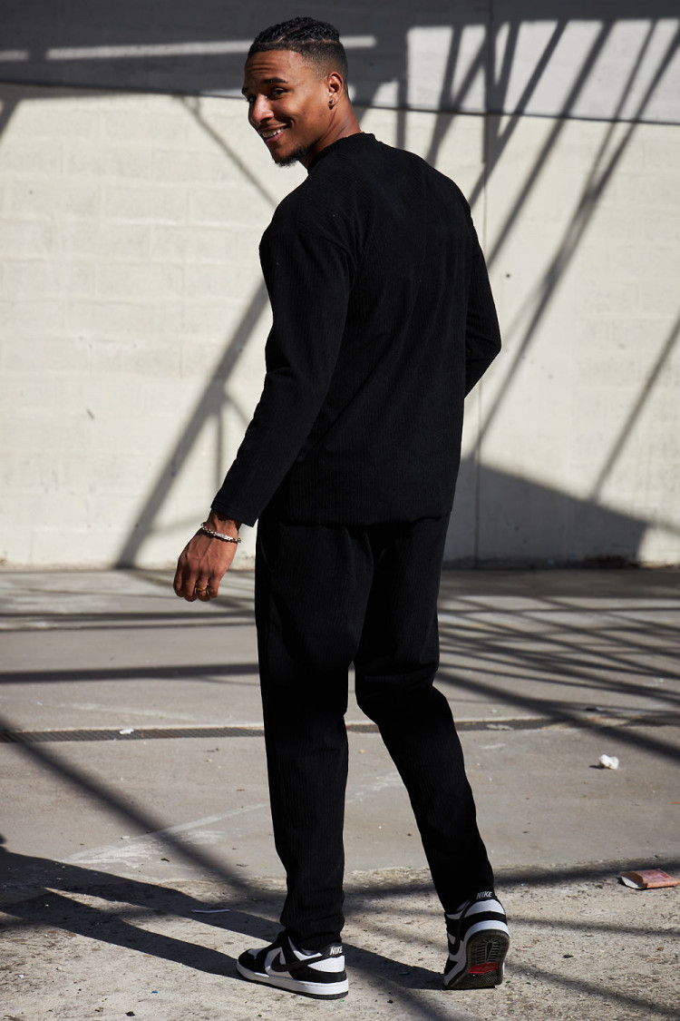 Ensemble 2 pièces pull + pantalon en velours côtelé noir