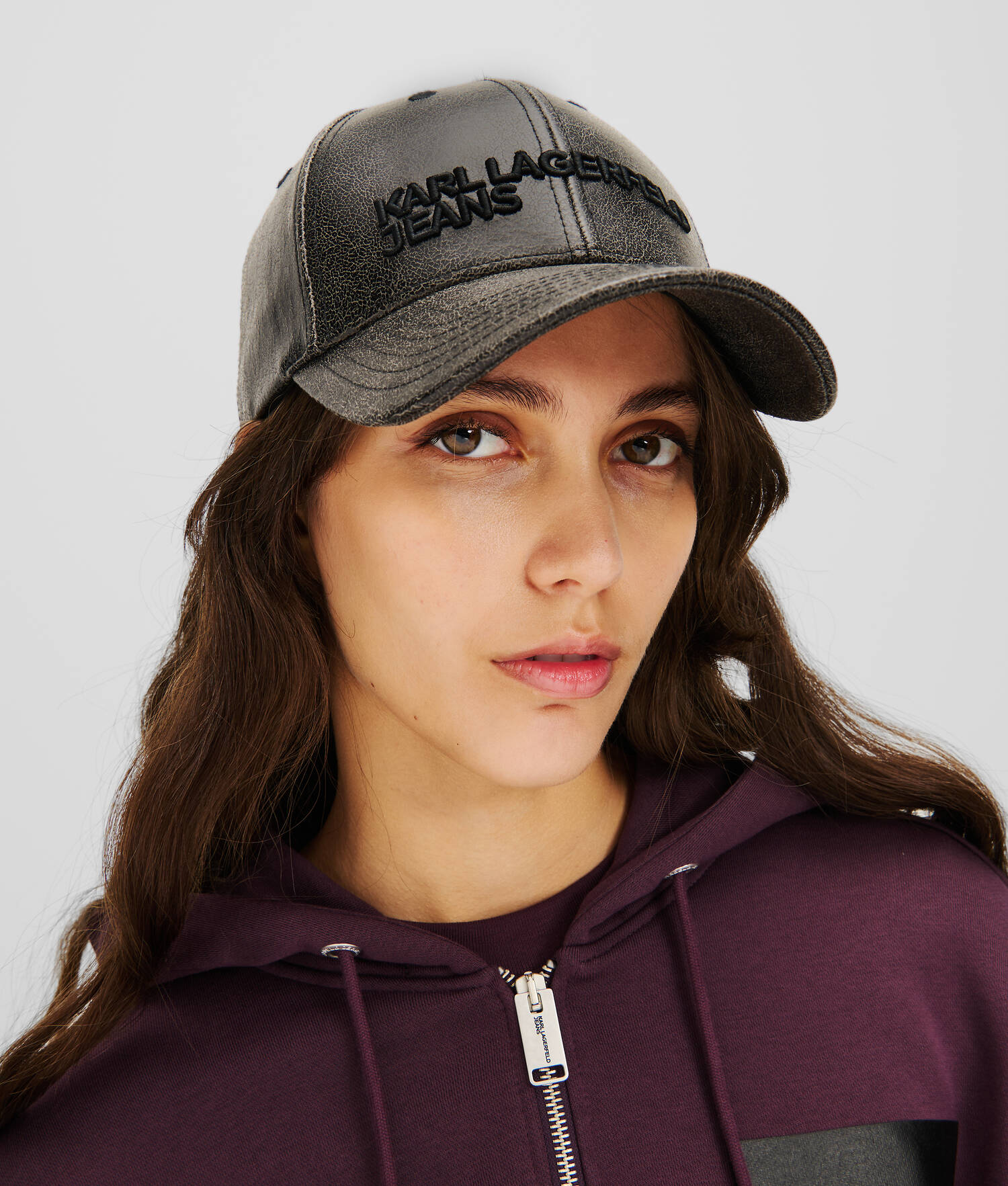 CASQUETTE ENDUITE EFFET CRAQUELÉ KLJ