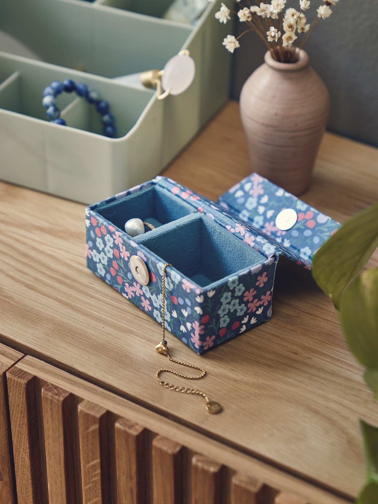 Smykkeskrin | Papir. 10 x 5 x 4,5 cm. | Navy