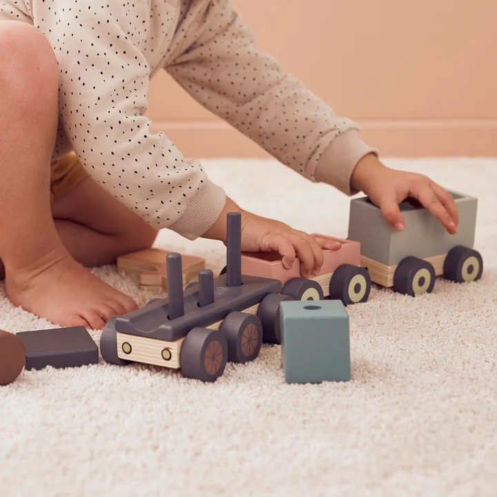 Kids Concept - Edvin Zug mit Waldtieren, bunt (8er-Set)