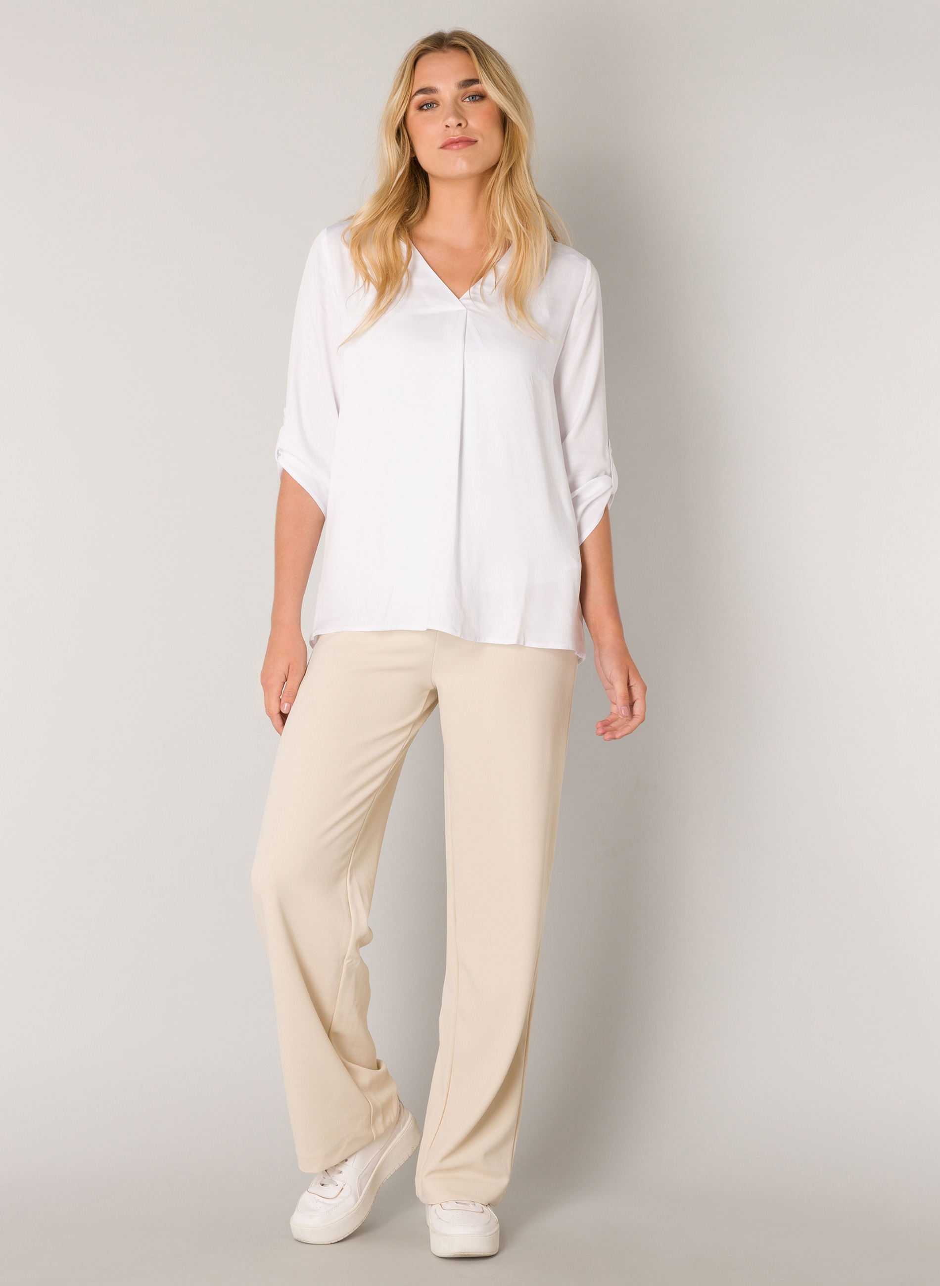 Base Level Shirtbluse , mit V-Ausschnitt