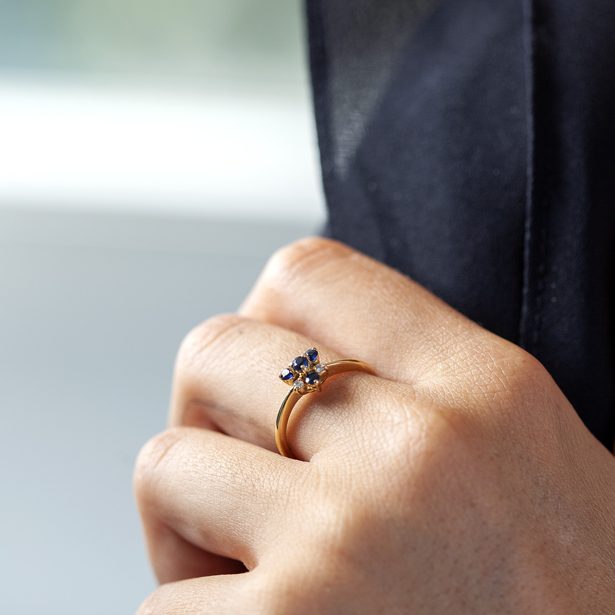 Bague d'occasion or 750 jaune saphirs et diamants