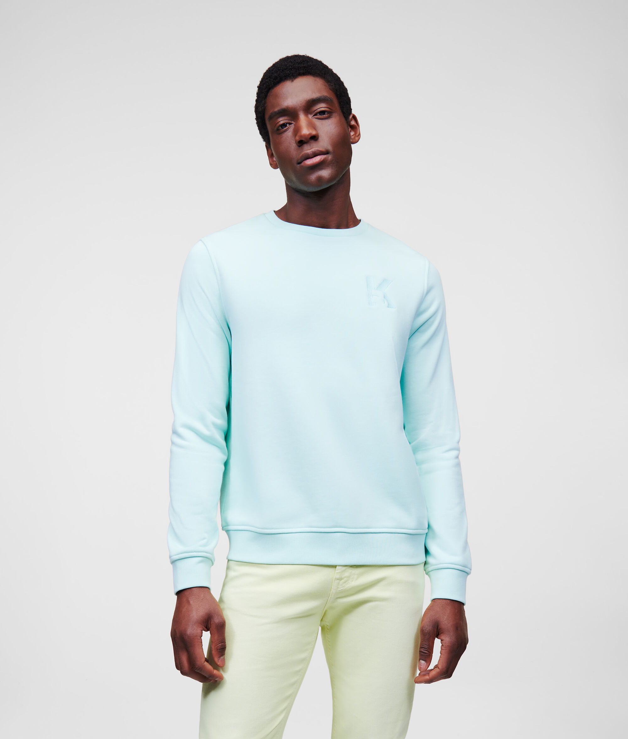 Sweat-shirt avec logo brodé