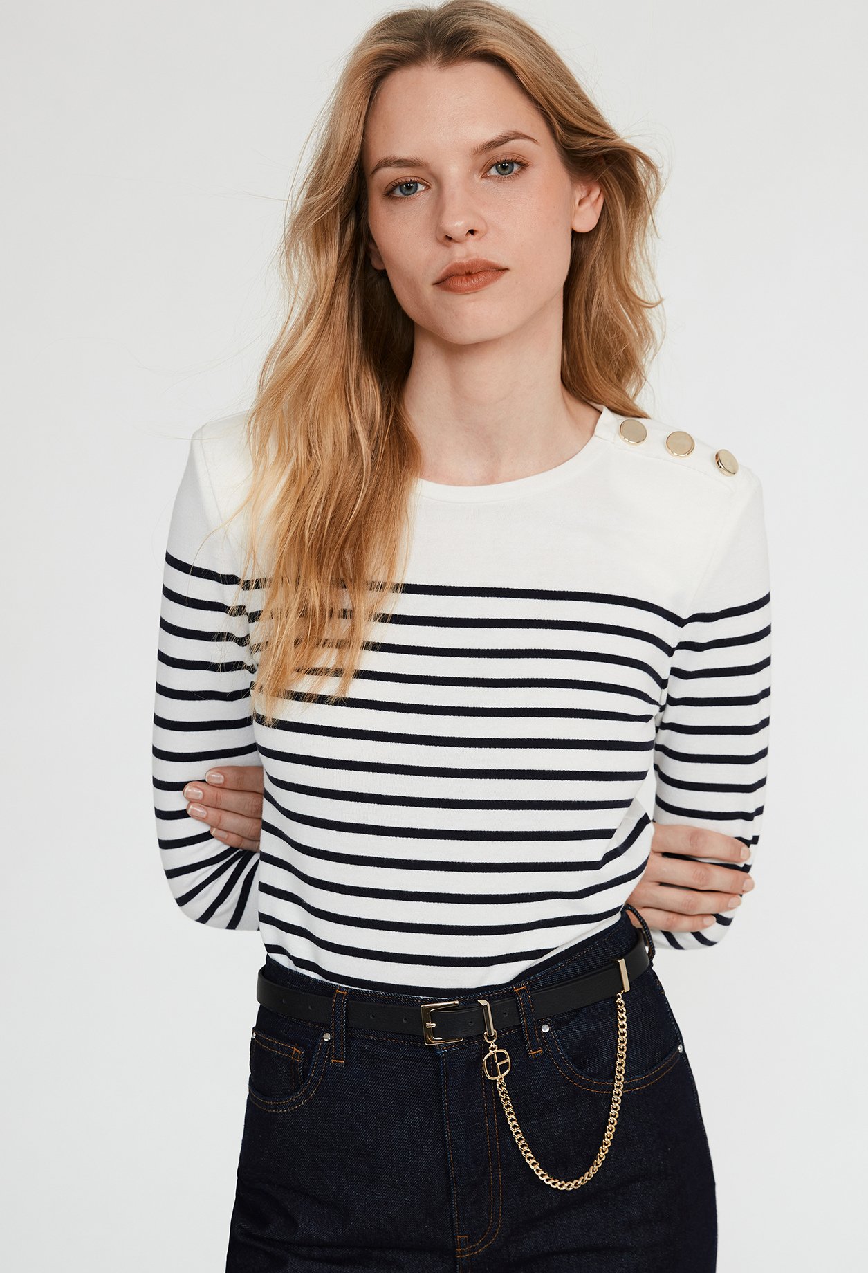 Ceinture cuir noir et cha&icirc;ne
