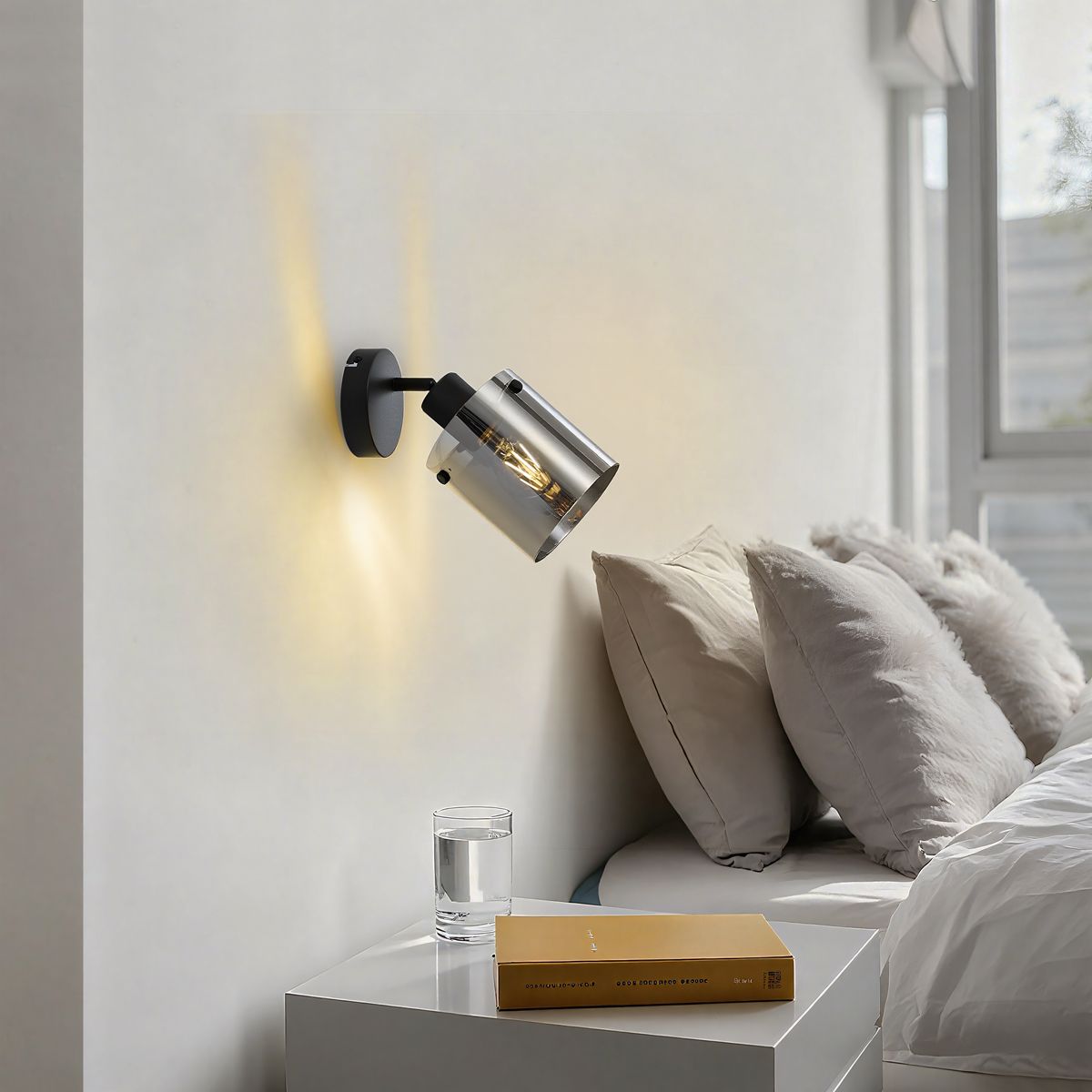 Design wandspot zwart met smoke glas - Domo