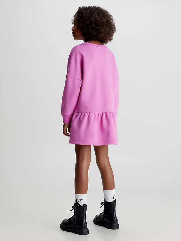 Vestido moletom evasê com logo