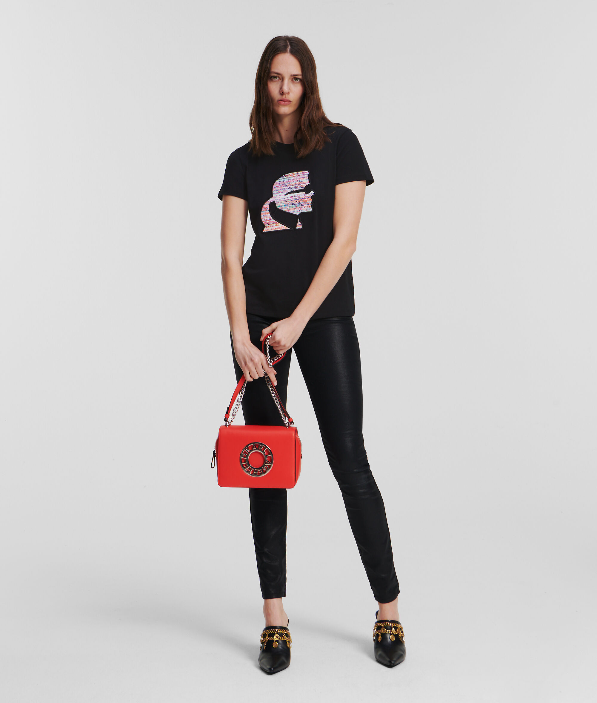 T-SHIRT MOTIF PROFIL KARL EN BOUCLÉ