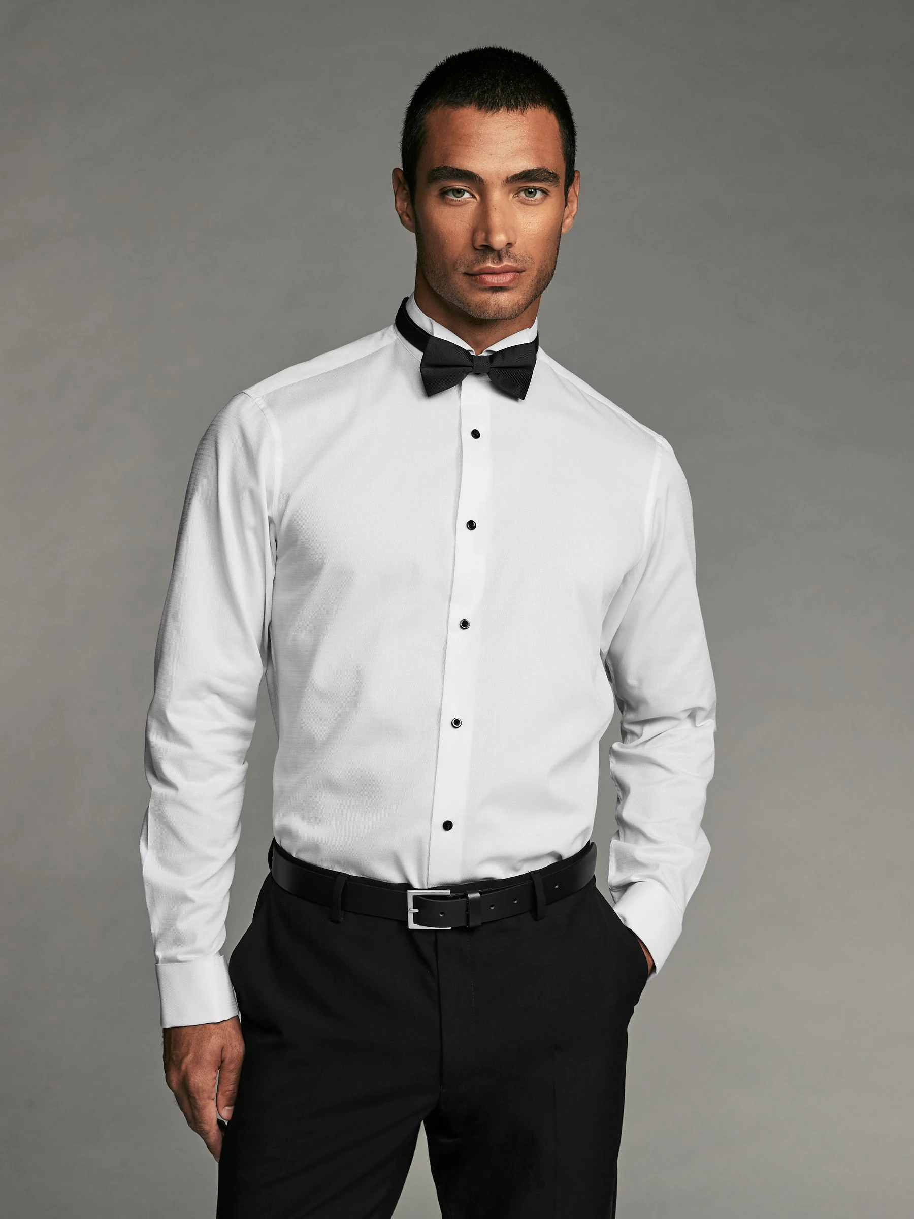 Wit - Slim Fit - Textured Double Cuff Long Sleeve Shirt With Wing Collar And Bow Tie Pack