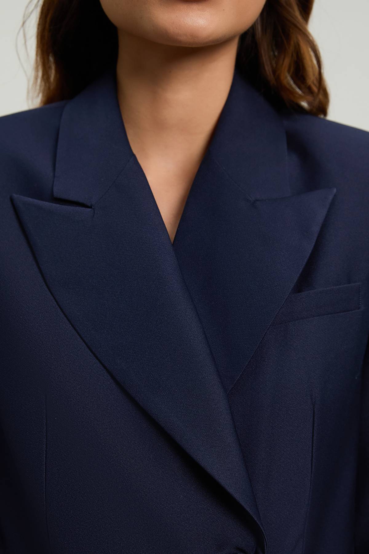 KarenMillen Blazer Smoking Court En Satin Ajusté