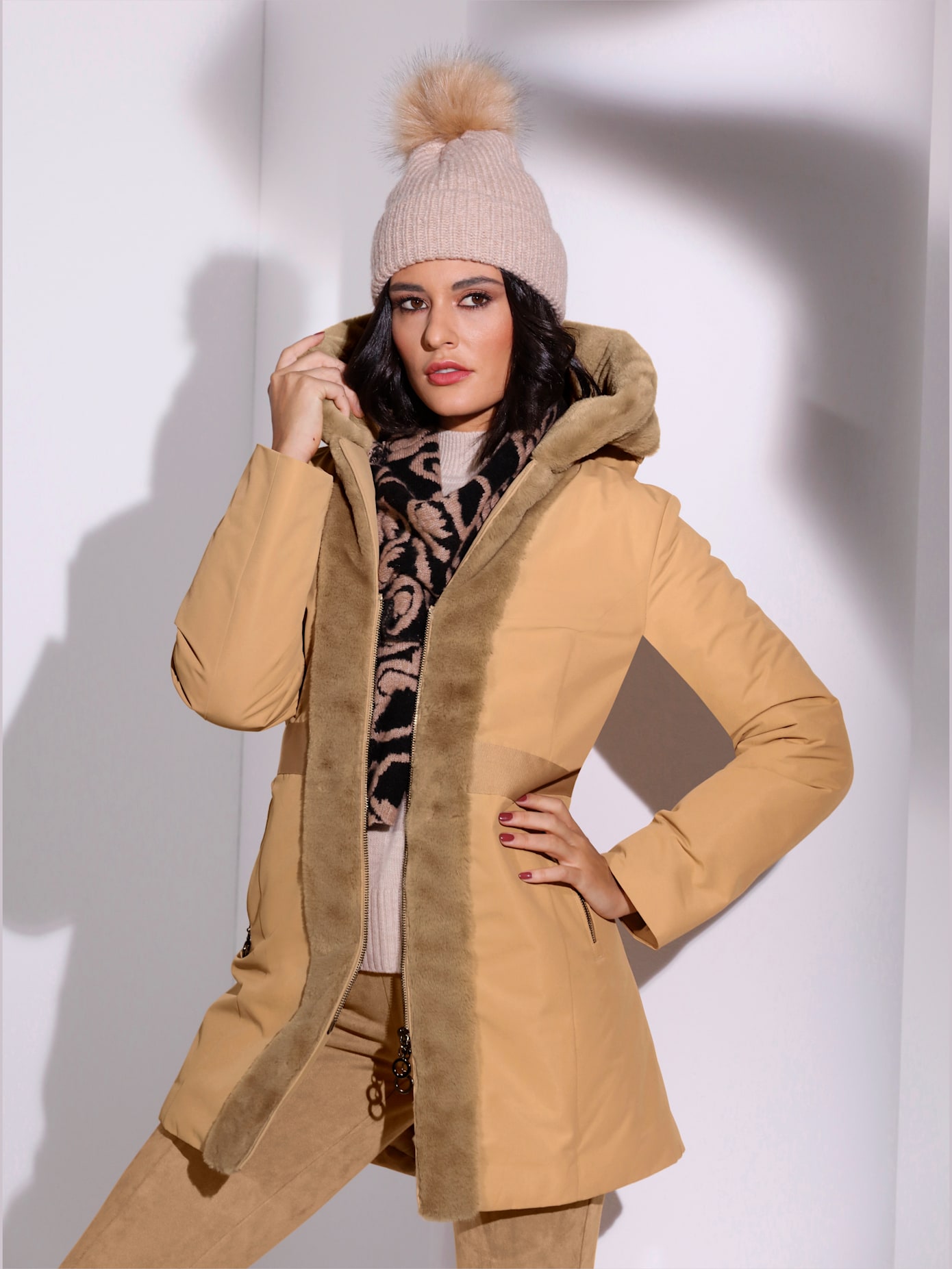Veste empiècement imitation fourrure