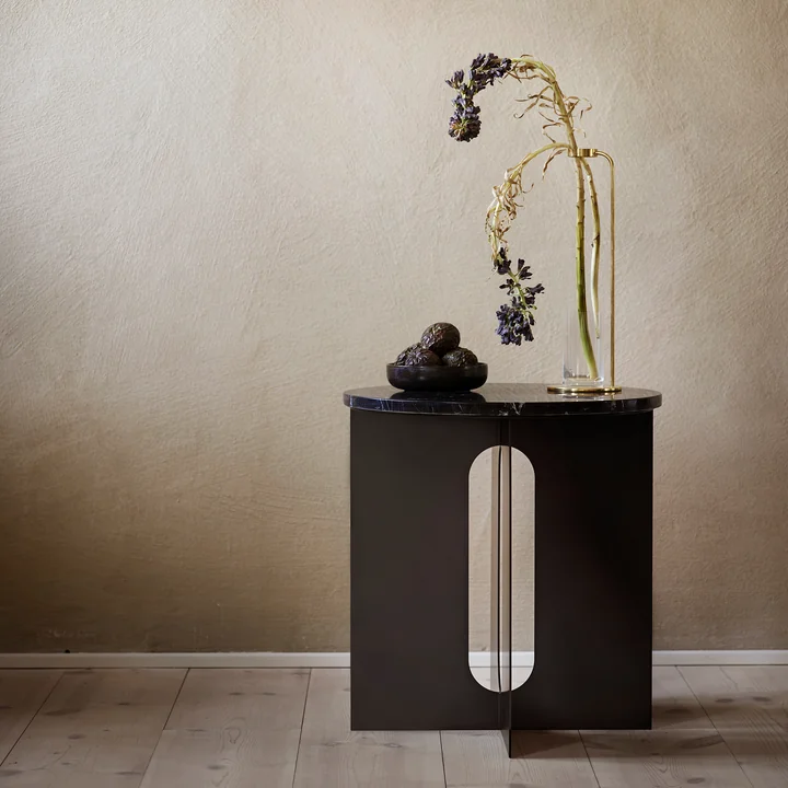 Audo - Androgyne Beistelltisch Base, Ø 40 cm, Stahl gebürstet