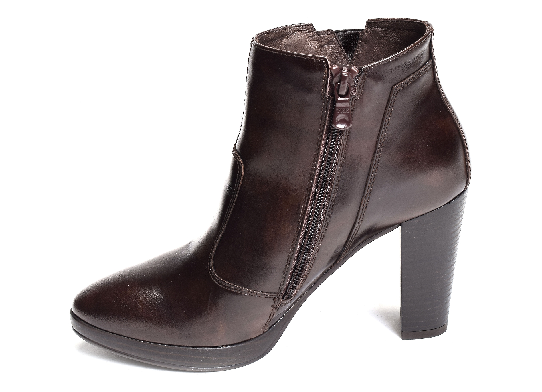 08253 marron