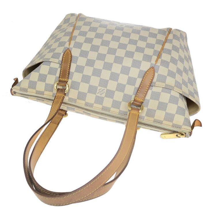 Louis Vuitton Vintage Louis Vuitton Totally Beige