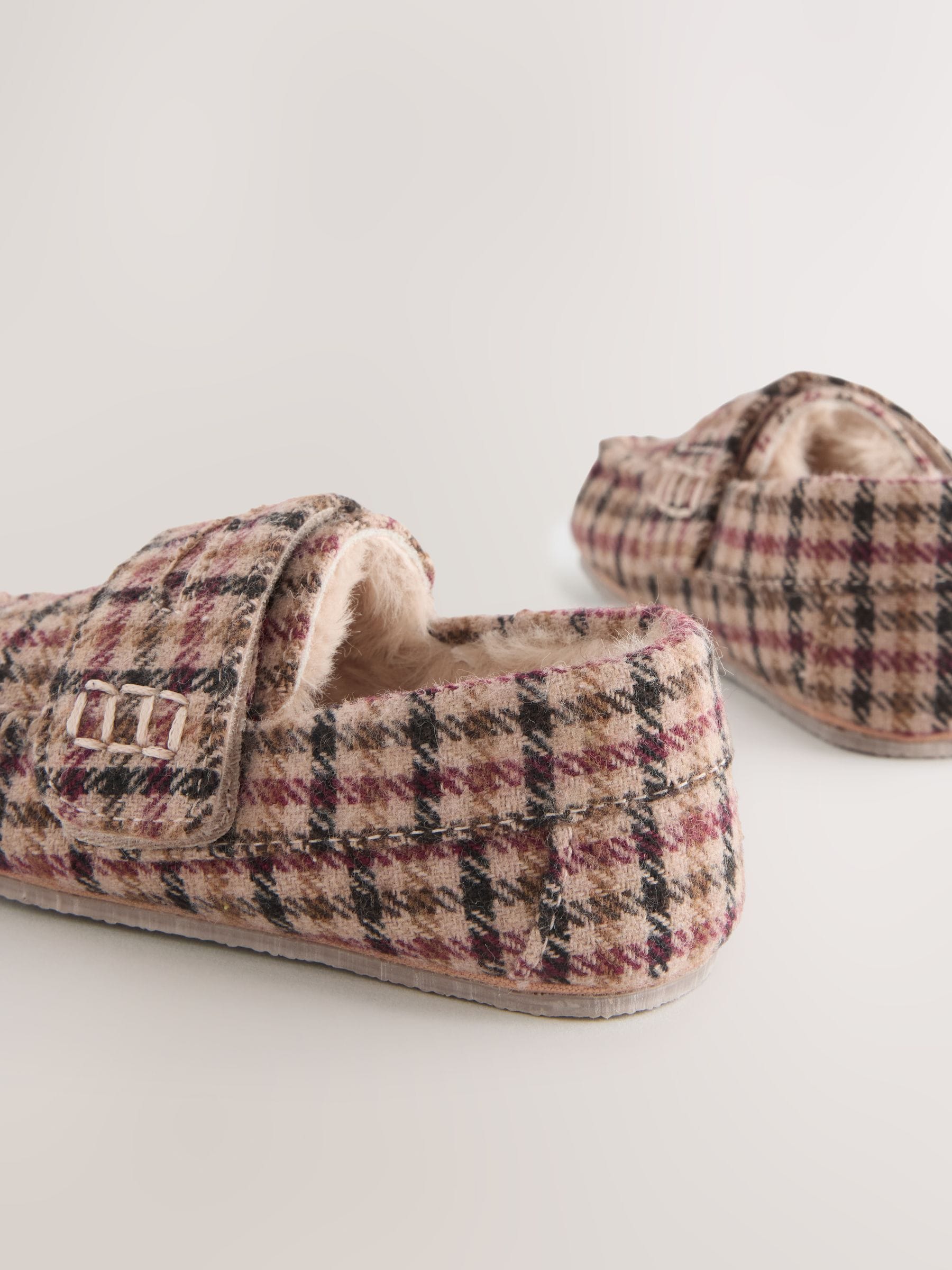Bruin met ruiten - Mocassin-pantoffels met klittenbandsluiting