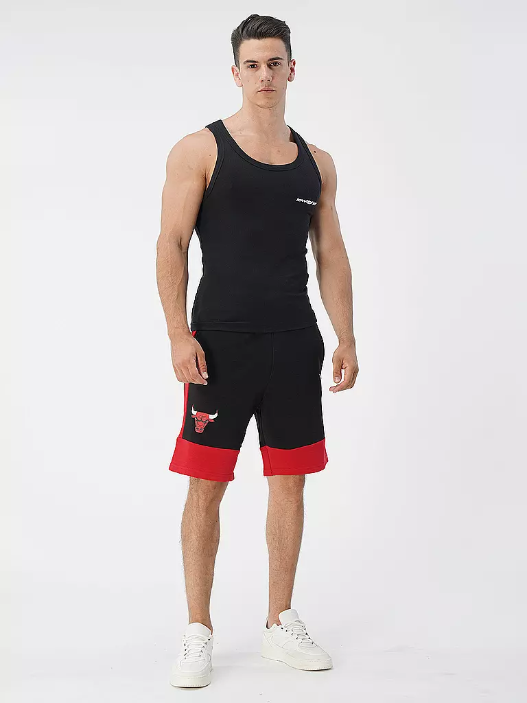 NEW ERA Shorts schwarz