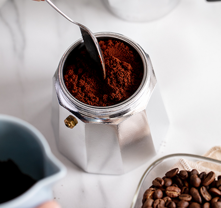 Cafetière italienne - Duna - 12 tasses / 60 cl + offre cadeau - PYLANO