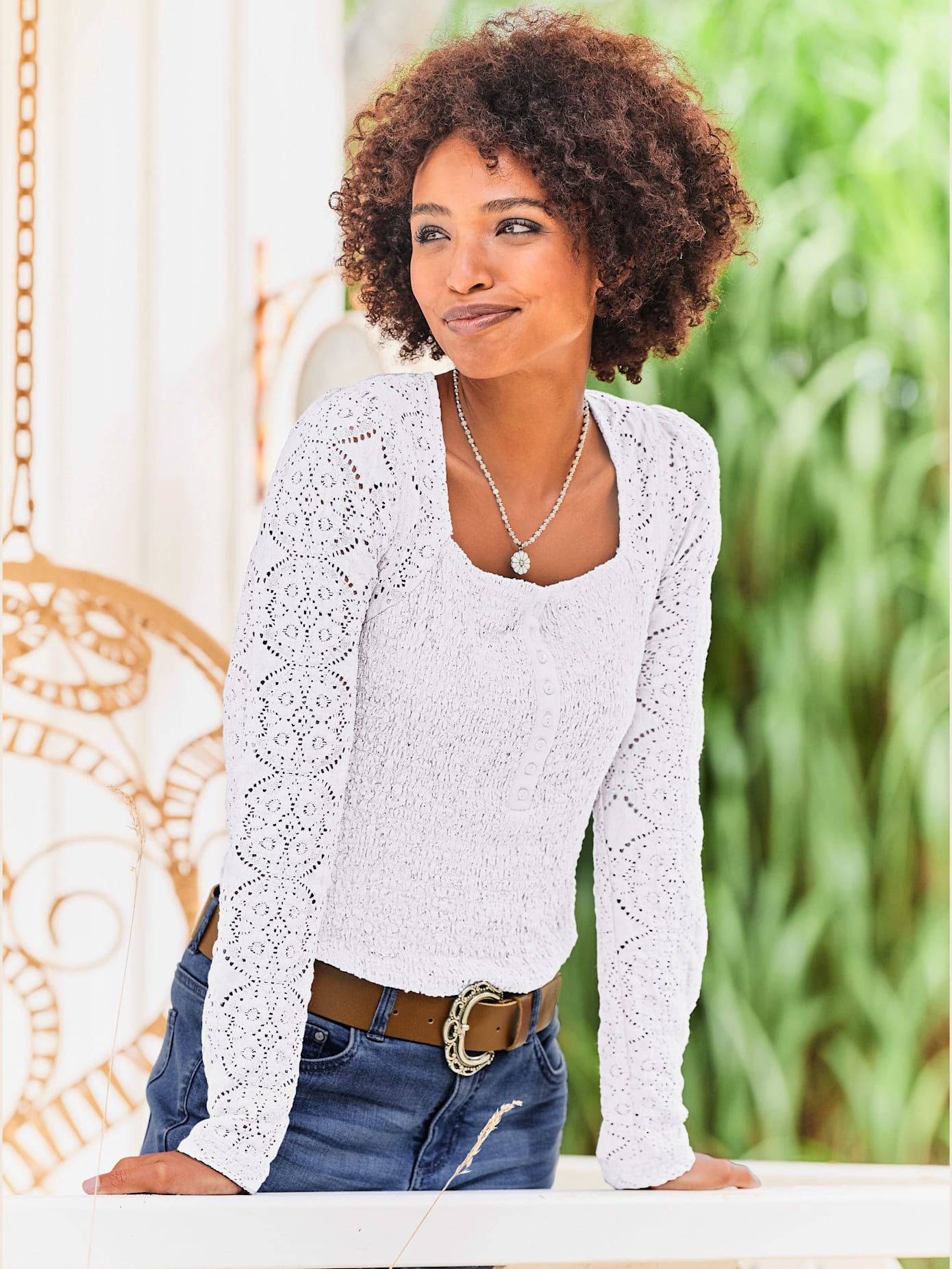 T-shirt superbe empiècement en dentelle