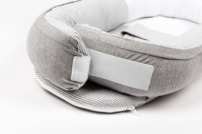 Doomoo Babynest Stripete, Grå