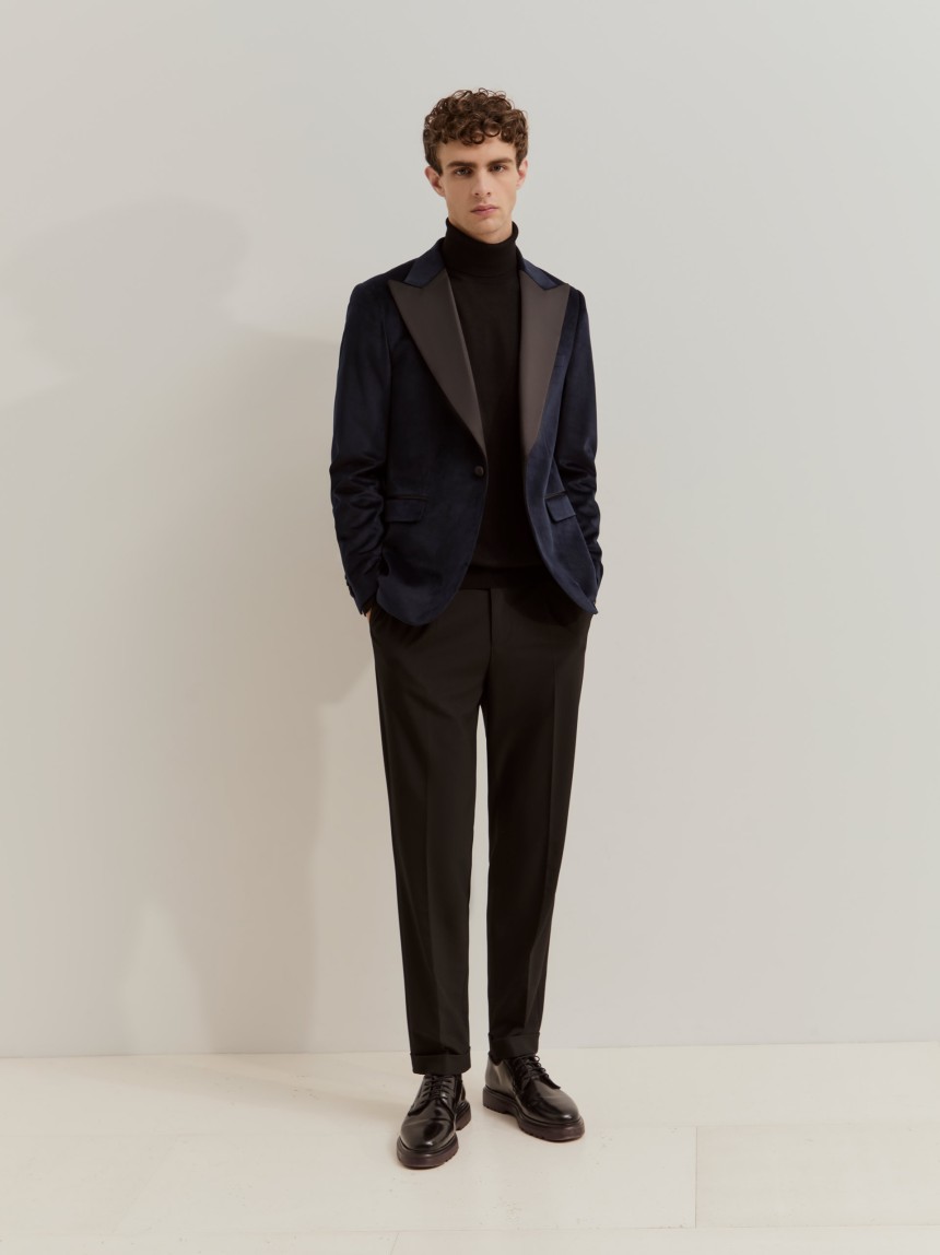 Blazer slim fit em veludo