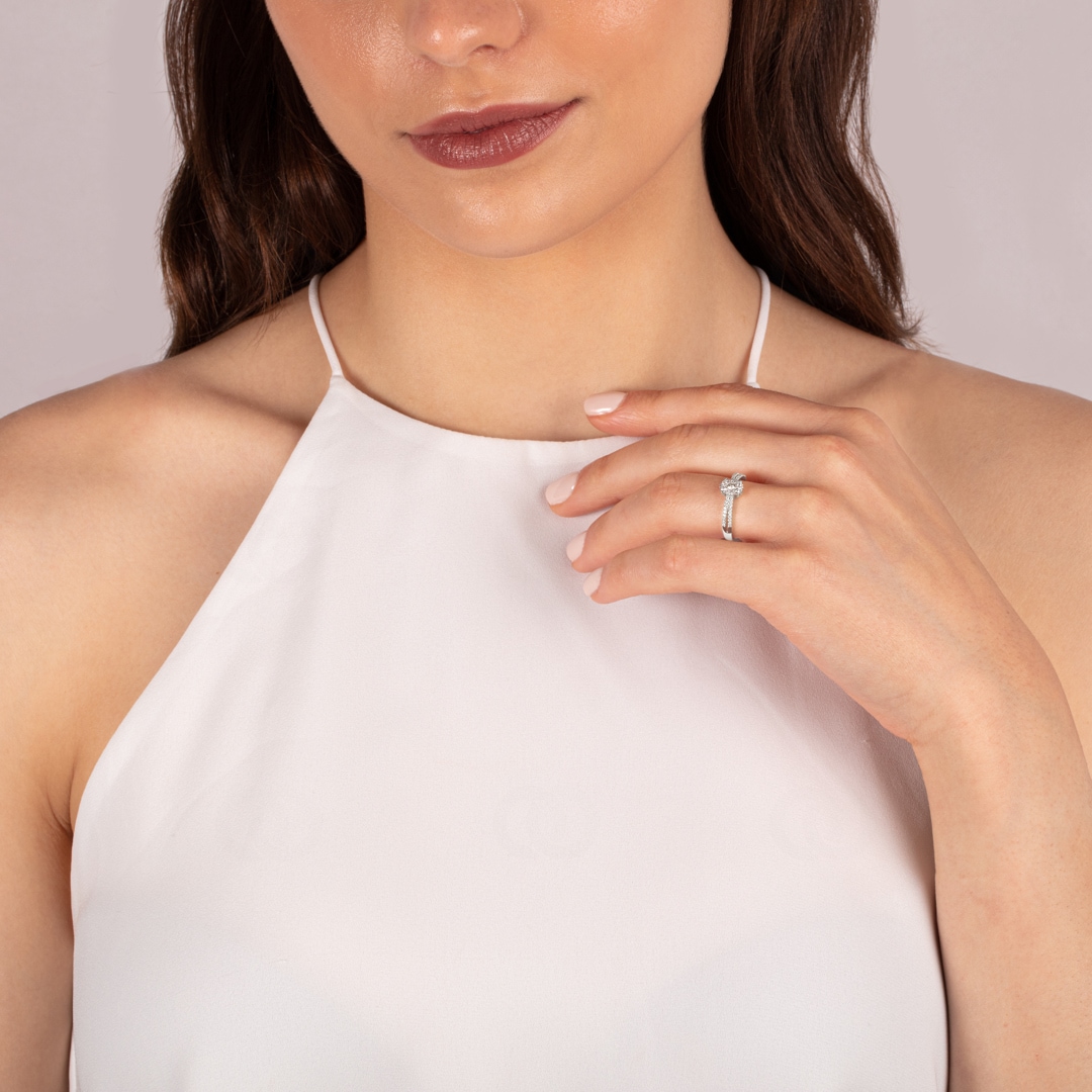 Verlobungsring 750/18 K Weissgold mit Diamanten 0.28 ct H/si