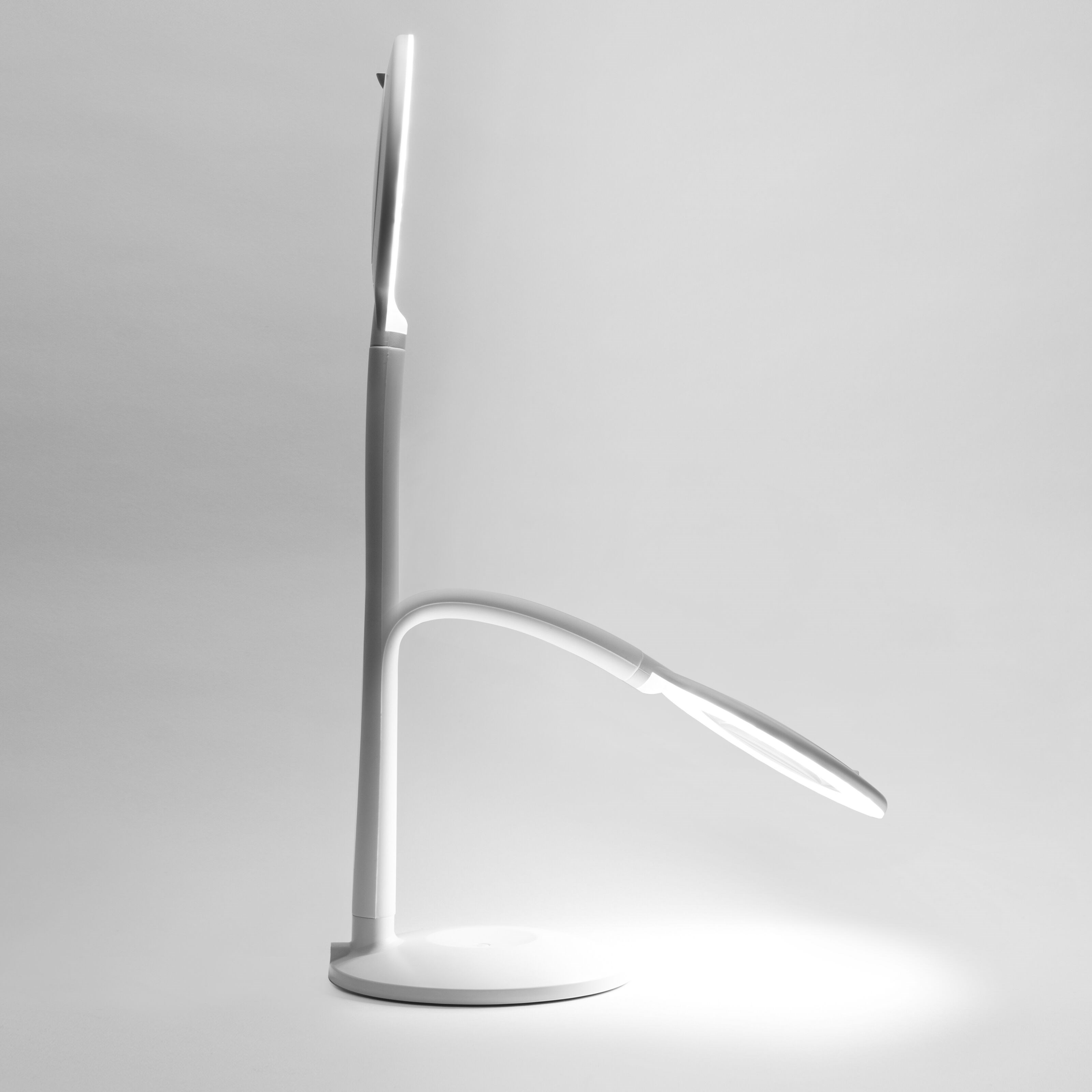 Ledsavers LED-arbeidslys med forstørrelse 410 lm