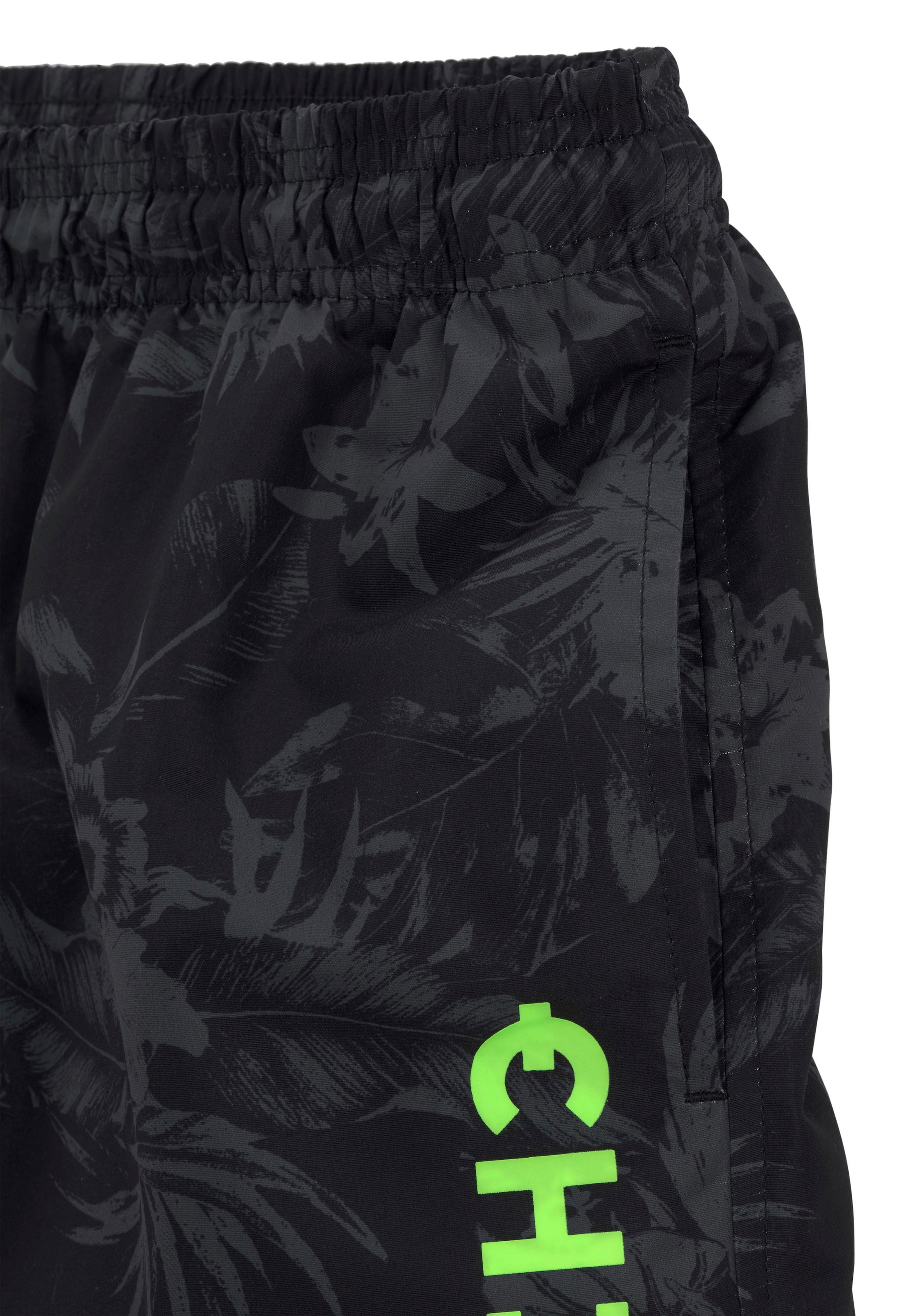 Chiemsee Badeshorts »Esra« mit Dschungelprint